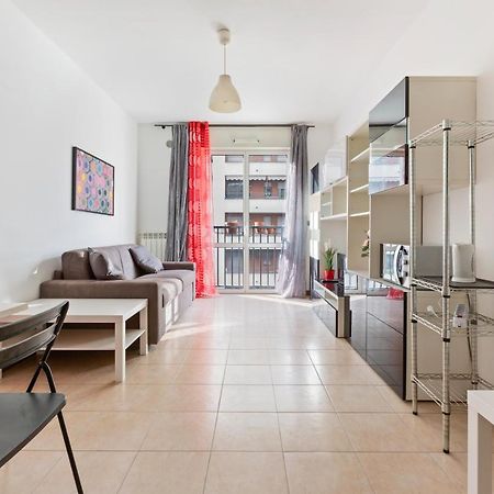 Milano-Rubattino Budget Apartment Bagian luar foto