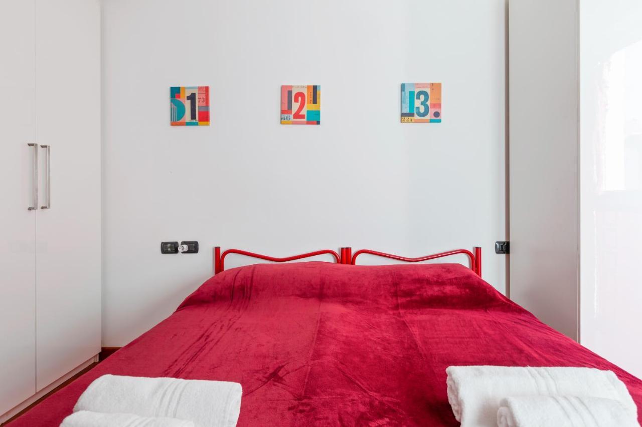 Milano-Rubattino Budget Apartment Bagian luar foto