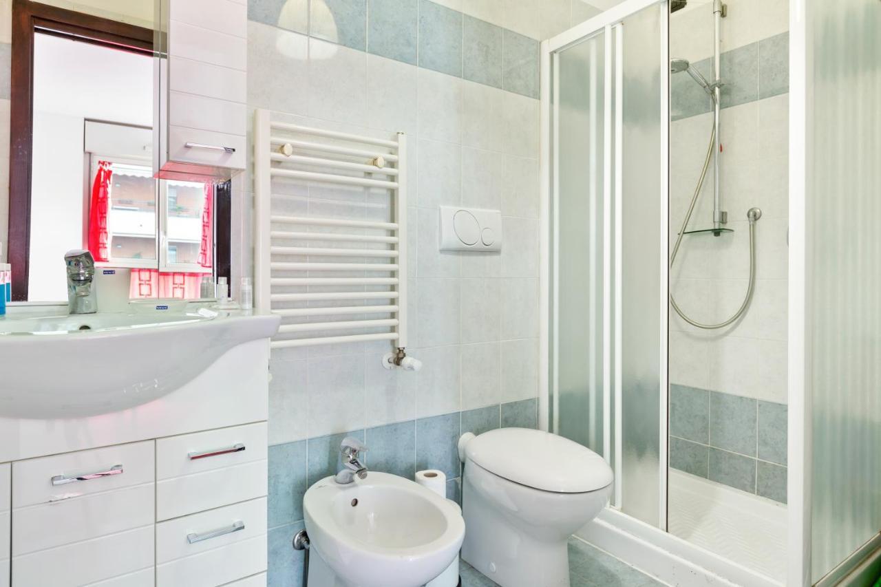 Milano-Rubattino Budget Apartment Bagian luar foto
