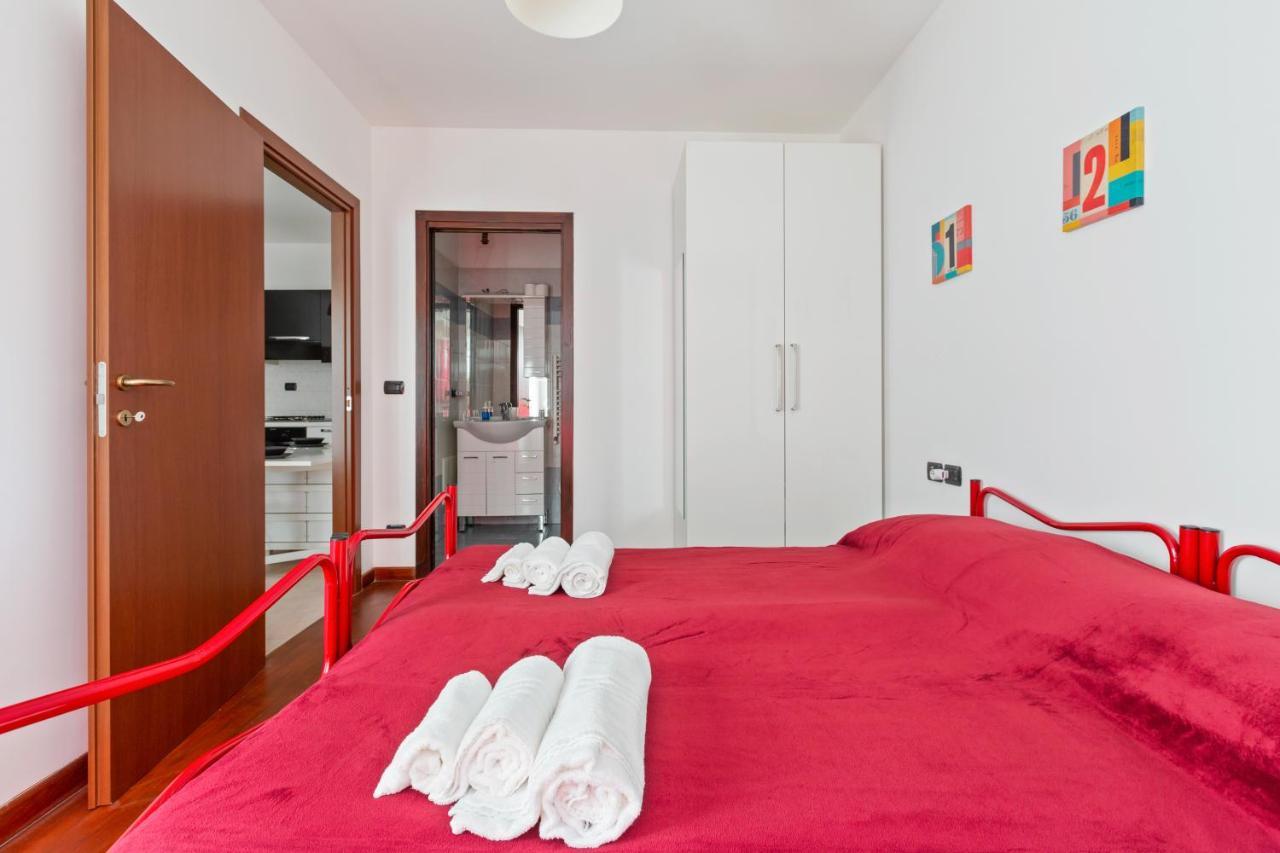 Milano-Rubattino Budget Apartment Bagian luar foto